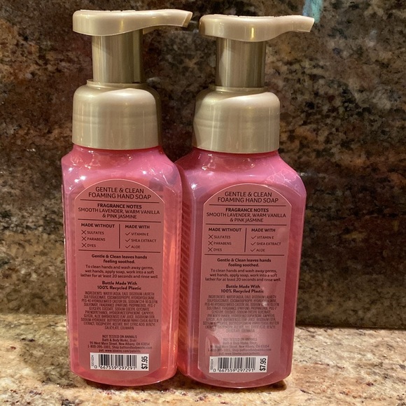 💗Two (2) “COZY CASHMERE” BBW, 8.75 fl oz, Gentle & Clean Foaming Hand Soap, NWT - Picture 3 of 6
